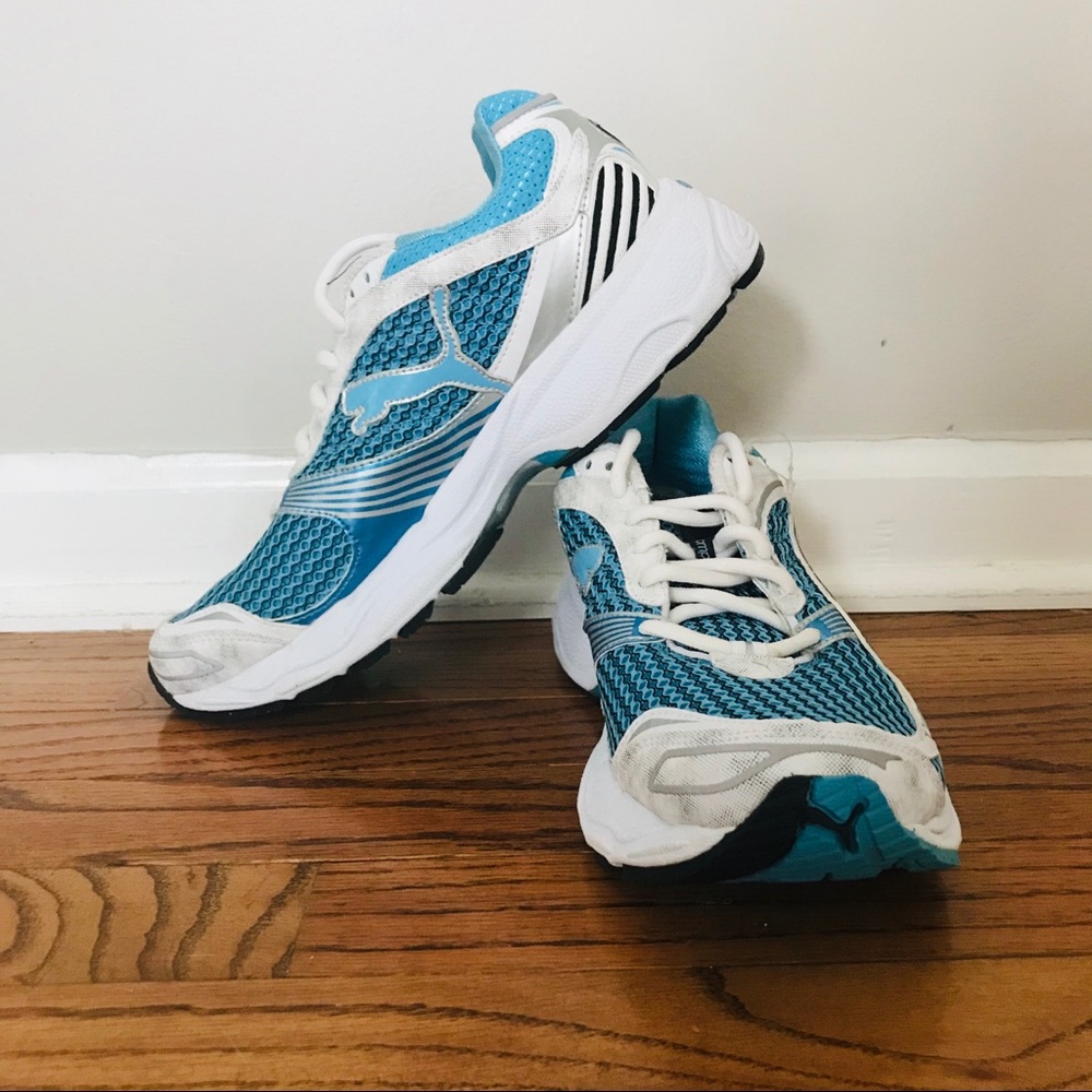 Limited edition BMW Pumas **NWOT!**